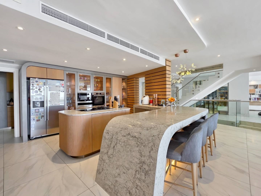 3 Bedroom Property for Sale in Mouille Point Western Cape